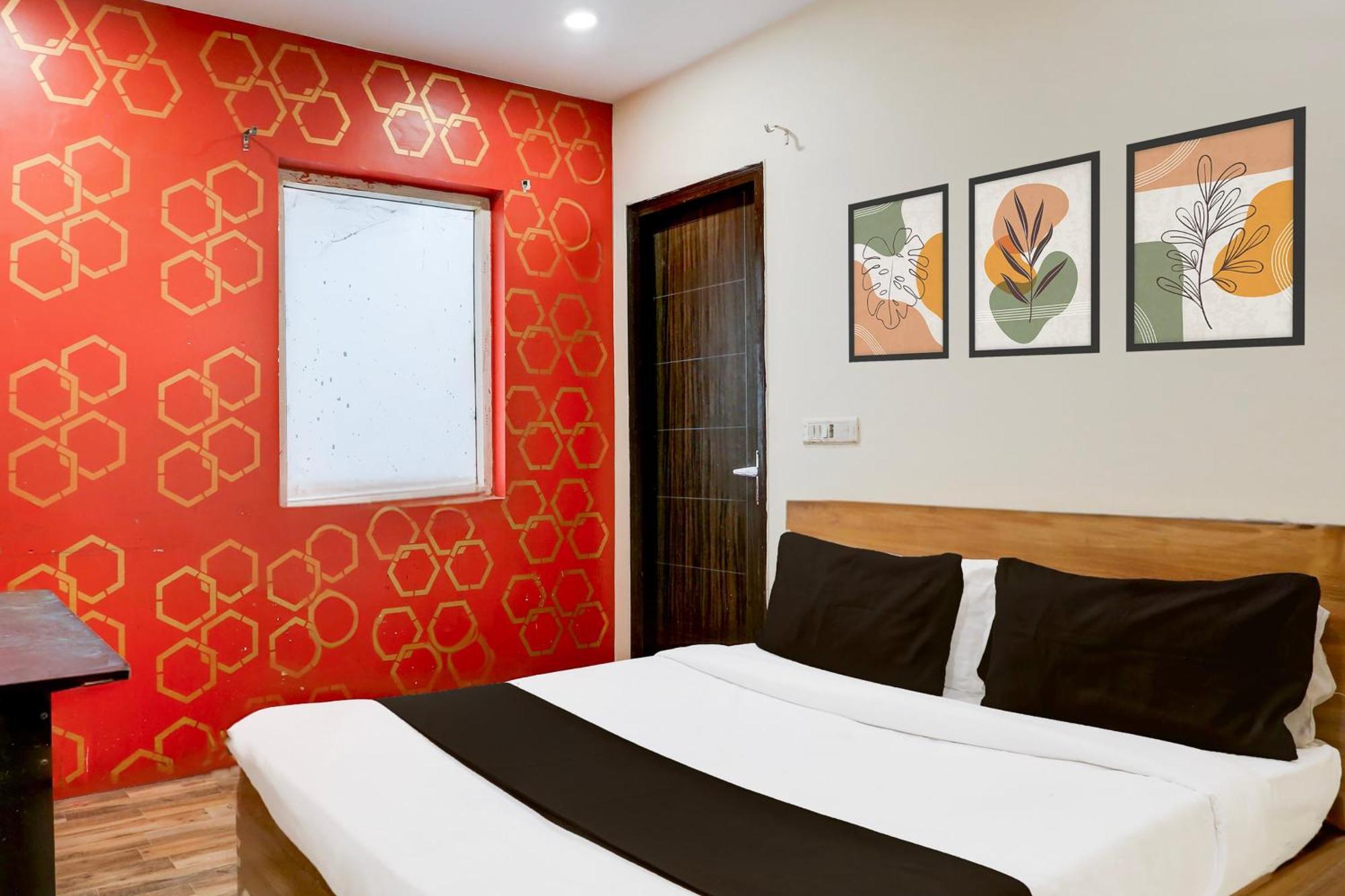 Super Hotel O S J Residency Дели Экстерьер фото