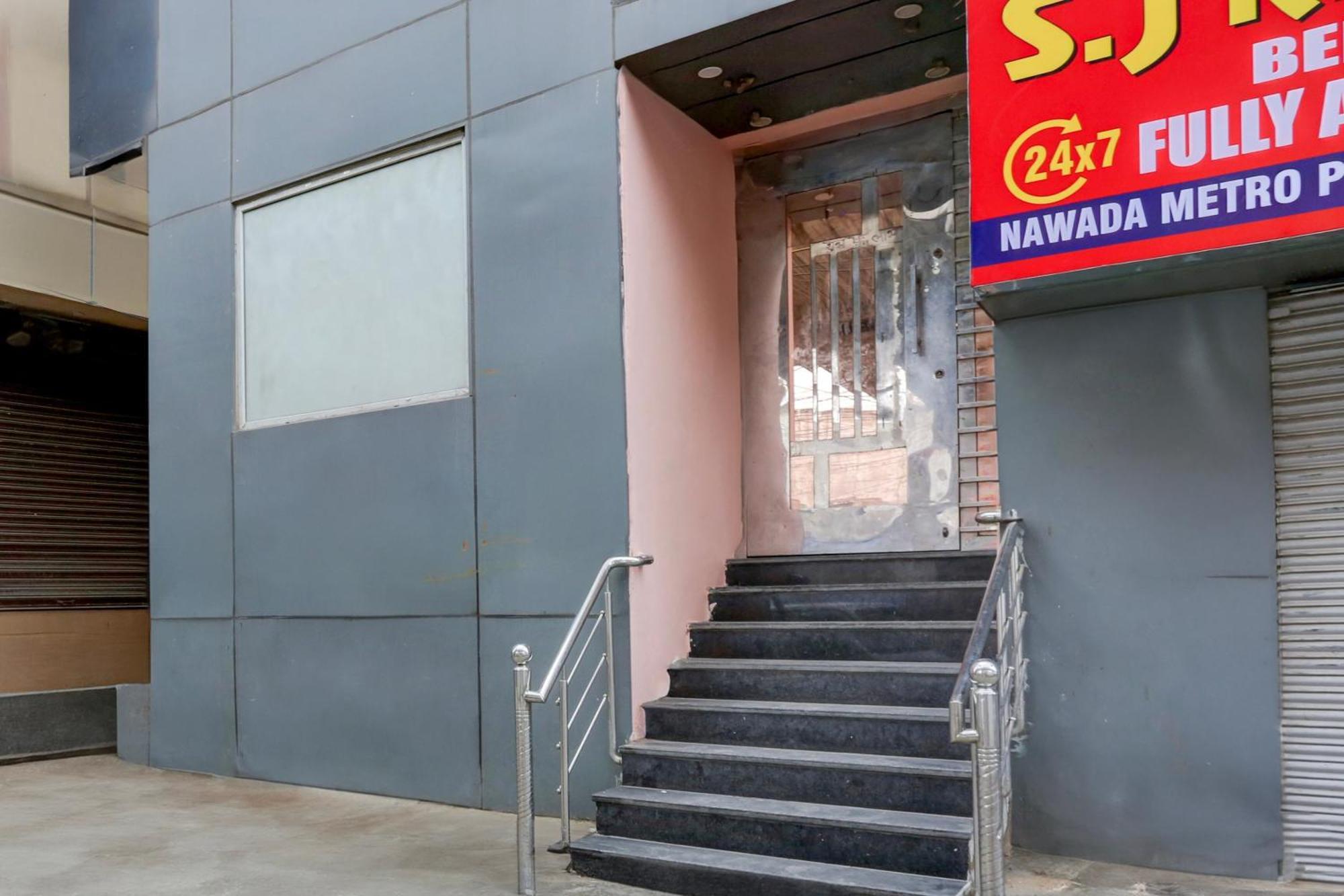 Super Hotel O S J Residency Дели Экстерьер фото